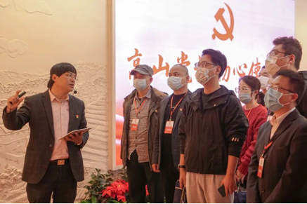 杨2.png